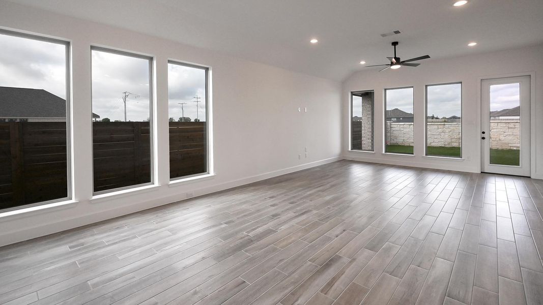 Spacious, unfurnished interior of a new home in Juniper Springs, Lockhart (Image 18). Spacious, unfurnished interior of a new home in Juniper Springs, Lockhart (Image 18).
