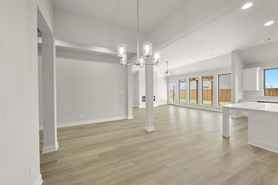 Spacious, unfurnished interior of a new home in The Retreat - Phase 1, Waxahachie (Image 26).