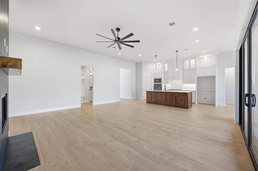 Spacious, unfurnished interior of a new home in LeTara, Haslet (Image 24). Spacious, unfurnished interior of a new home in LeTara, Haslet (Image 24).