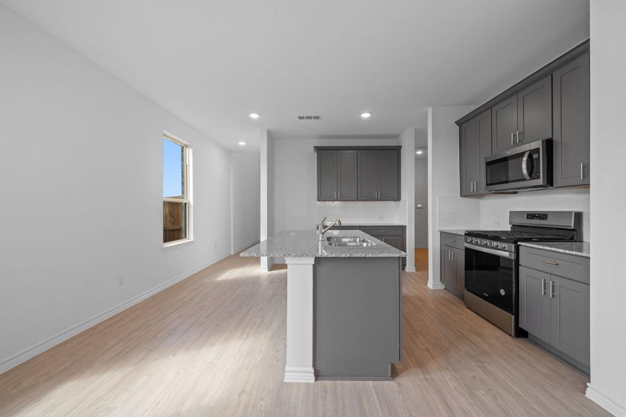 Furnished interior view inside a new home in River Ranch, Dayton (Image 7).