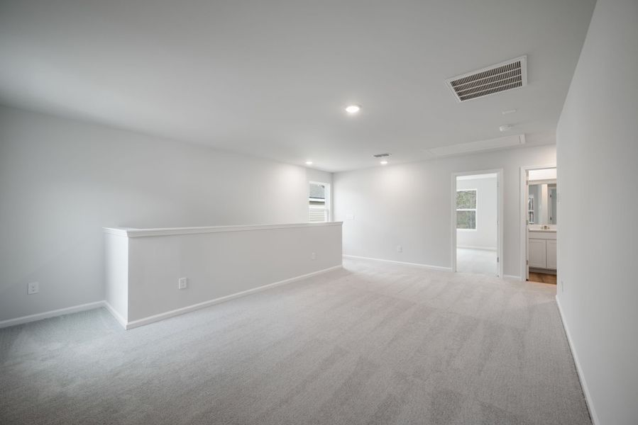 Spacious, unfurnished interior of a new home in Grand Arbor, Blythewood (Image 18).