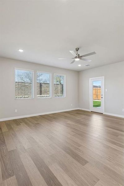 Spacious, unfurnished interior of a new home in Lone Oak, Alvarado (Image 23). Spacious, unfurnished interior of a new home in Lone Oak, Alvarado (Image 23).