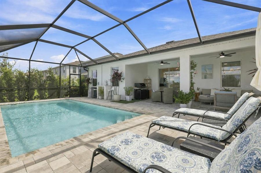 Exterior details and patio area of a home in , Lakewood Ranch (Image 24).