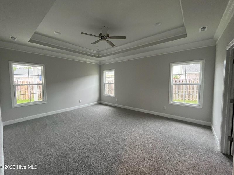 Spacious, unfurnished interior of a new home in Palmetto Creek, Bolivia (Image 17).