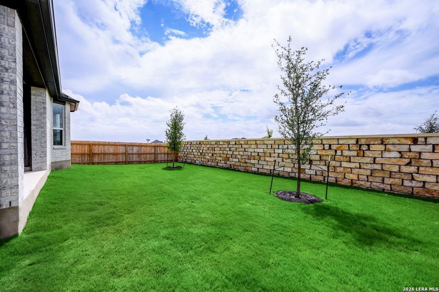 Exterior details and patio area of a home in Prominence, San Antonio (Image 3).