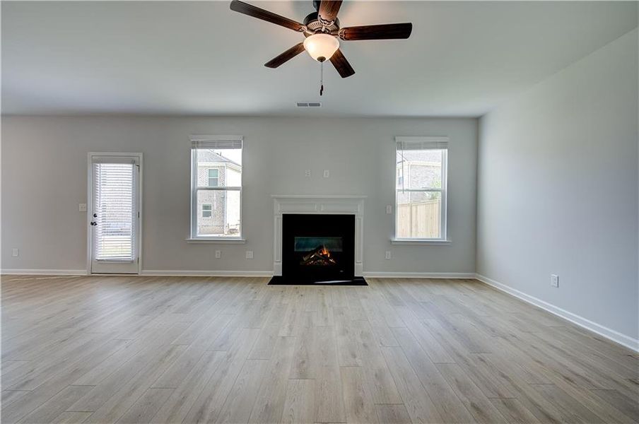Spacious, unfurnished interior of a new home in Burchwood, Stockbridge (Image 23).