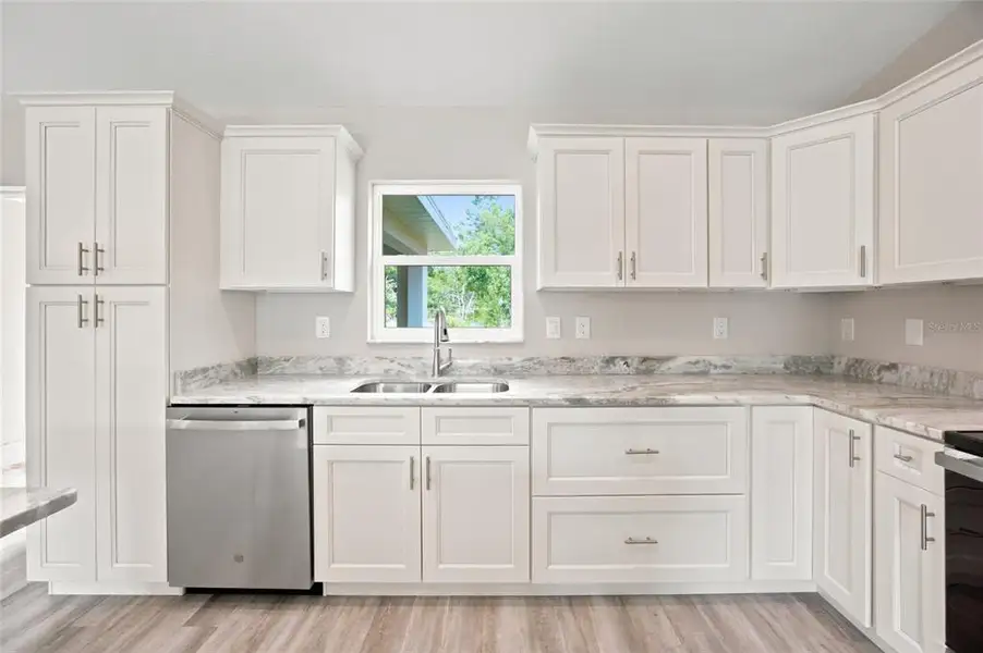 Furnished interior view inside a new home in , Citrus Springs (Image 5).