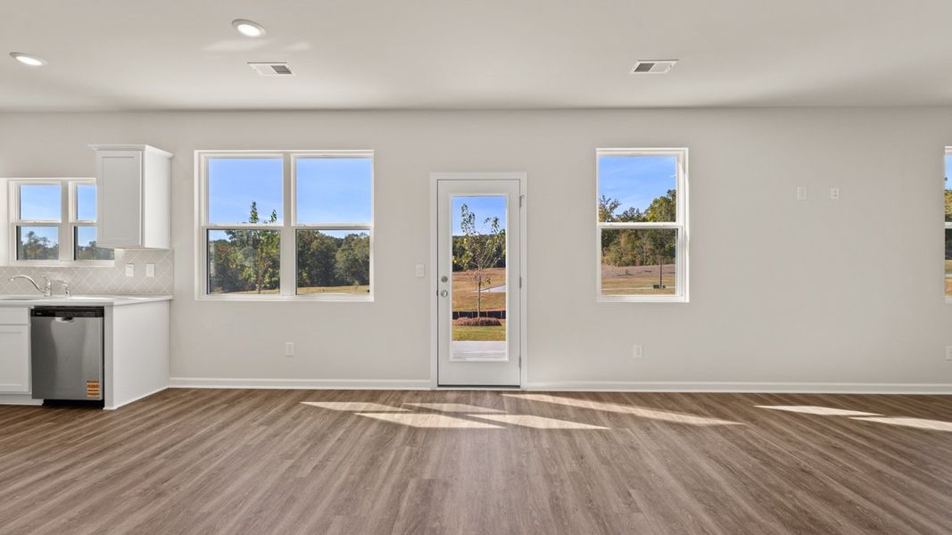 Spacious, unfurnished interior of a new home in Locust Grove Station - Cedar Ridge, Locust Grove (Image 14).