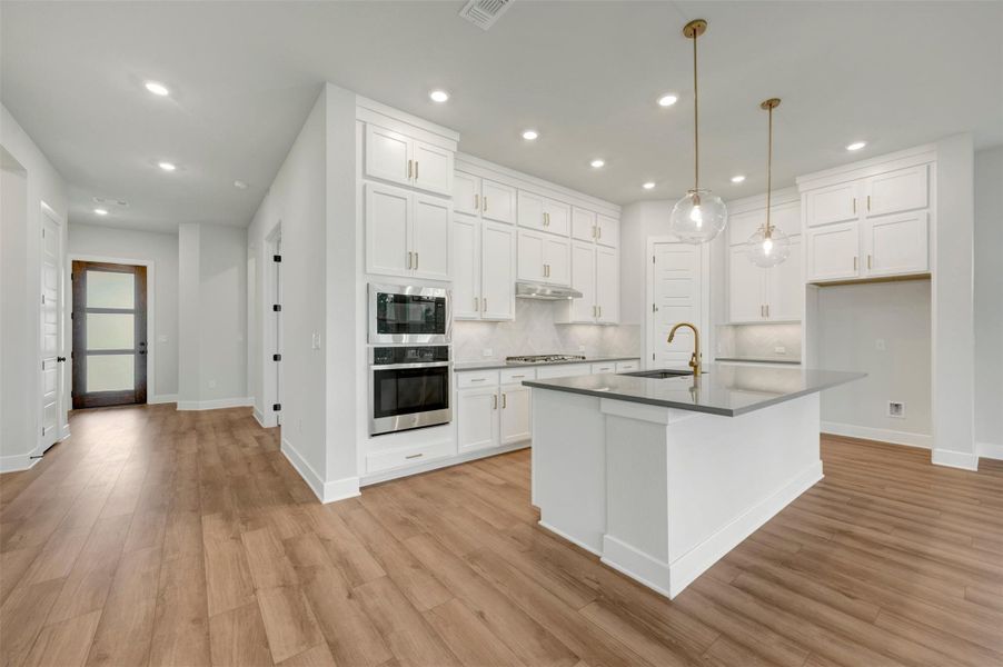 Entry Way - Kitchen Entry Way - Kitchen