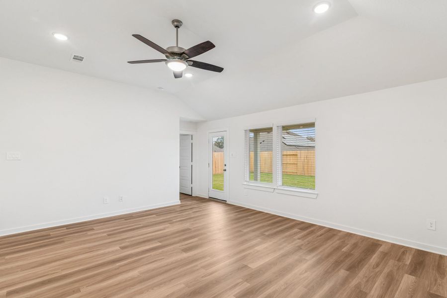 Spacious, unfurnished interior of a new home in Pinewood at Grand Texas, New Caney (Image 25). Spacious, unfurnished interior of a new home in Pinewood at Grand Texas, New Caney (Image 25).