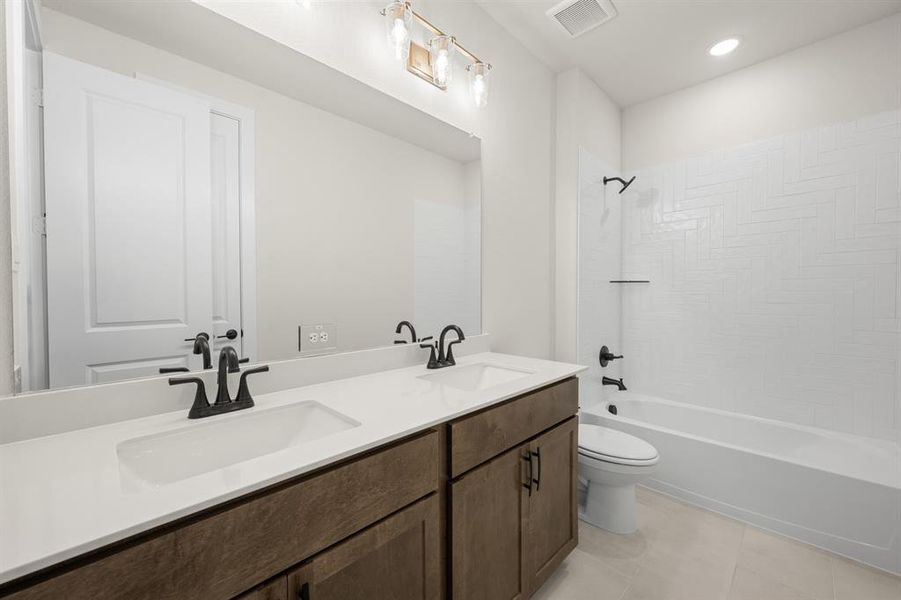 715 Bluestem- Bathroom'-1