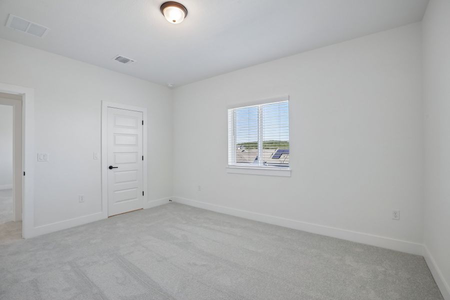 Spacious, unfurnished interior of a new home in Easton Park, Austin (Image 45). Spacious, unfurnished interior of a new home in Easton Park, Austin (Image 45).