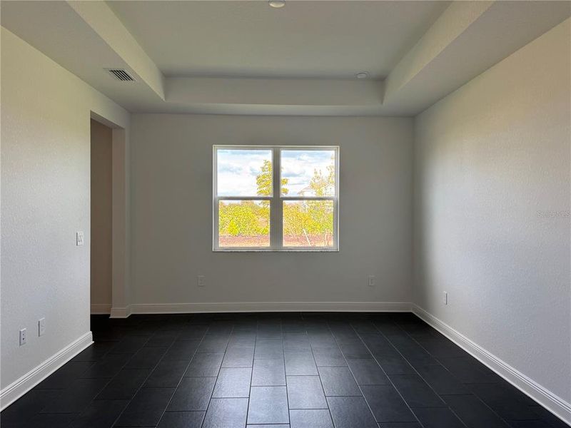 Spacious, unfurnished interior of a new home in Vistera of Venice, Nokomis (Image 22).