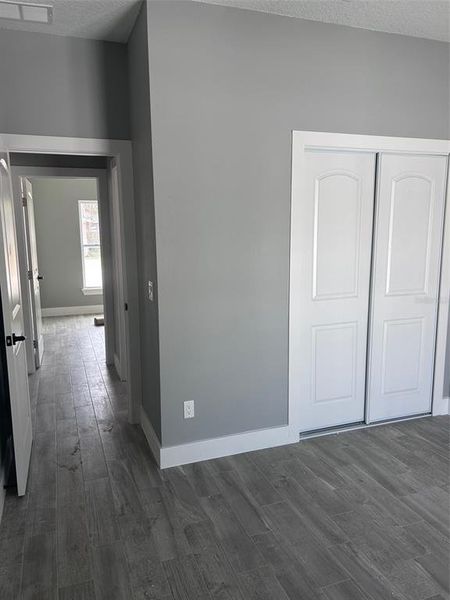 Spacious, unfurnished interior of a new home in , New Smyrna Beach (Image 14).