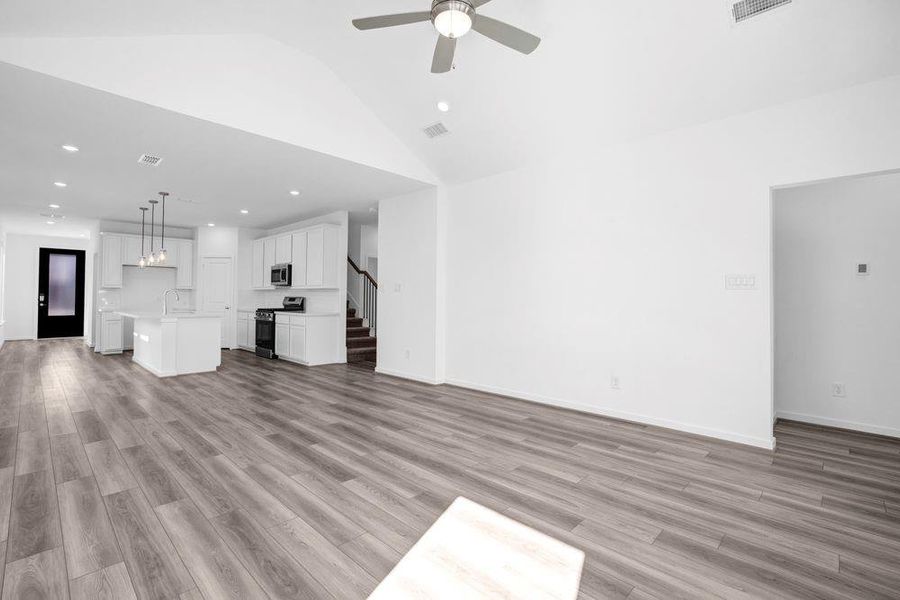 22122 Strathfield Circle ~ Ready Now 22122 Strathfield Circle ~ Ready Now