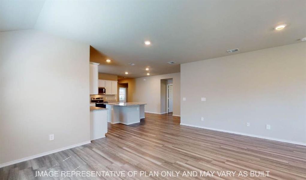 Spacious, unfurnished interior of a new home in Eagles Landing, Waco (Image 8). Spacious, unfurnished interior of a new home in Eagles Landing, Waco (Image 8).