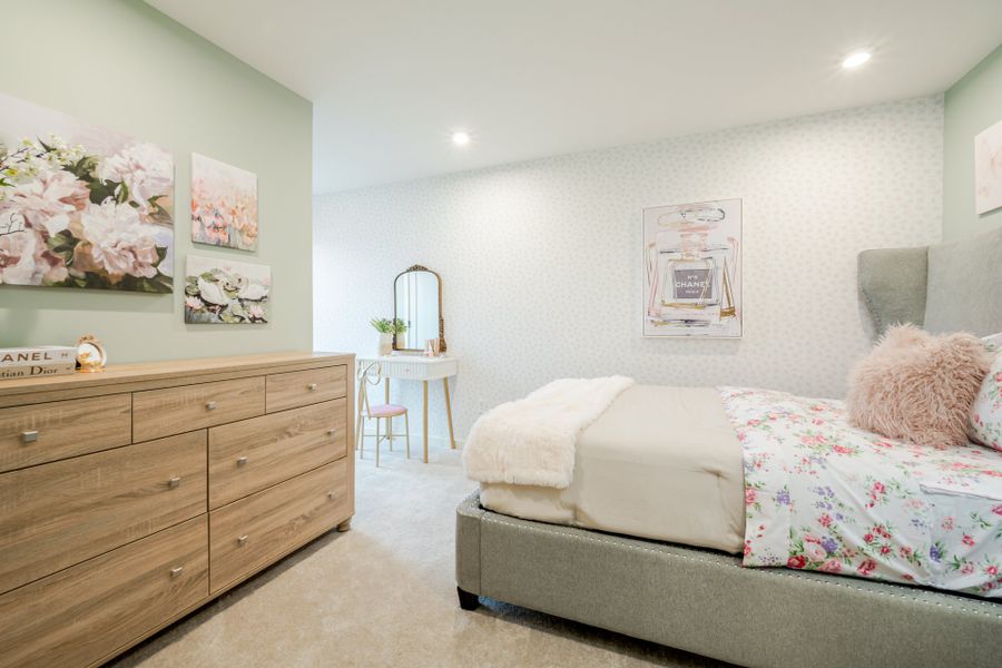 Representative furnished interior of a home built from the Wesley by Fischer Homes in Sage Woods, Dallas (Image 19).