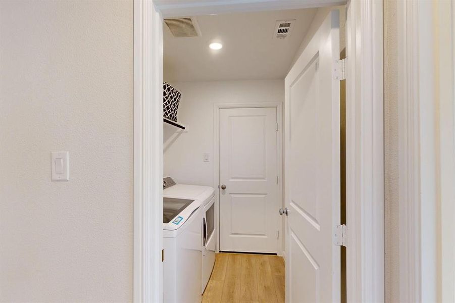 Furnished interior view inside a new home in Mobberly Farms, Pilot Point (Image 6). Furnished interior view inside a new home in Mobberly Farms, Pilot Point (Image 6).