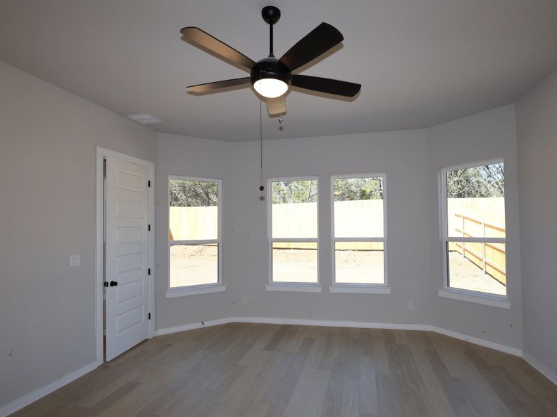 Spacious, unfurnished interior of a new home in Heritage, Dripping Springs (Image 17).