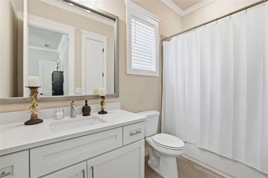 Furnished interior view inside a new home in , Clarkesville (Image 55).