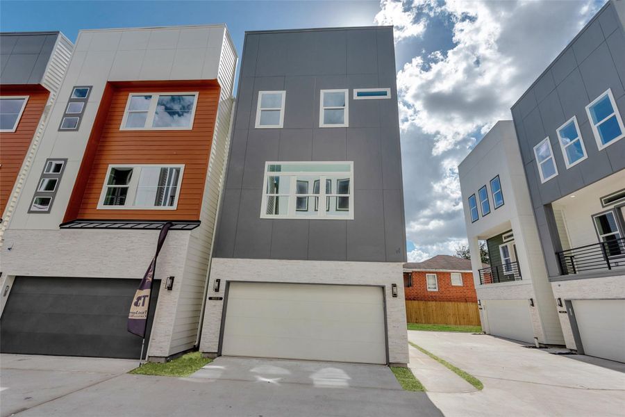 1805 Emir Street Unit E is an end unit. There is plenty of dedicated guest parking for residents right outside the community gates.