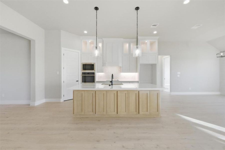 Furnished interior view inside a new home in Coyote Crossing, Godley (Image 12).