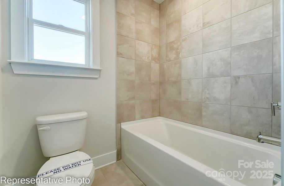 Furnished interior view inside a new home in Harmony, Harrisburg (Image 13).