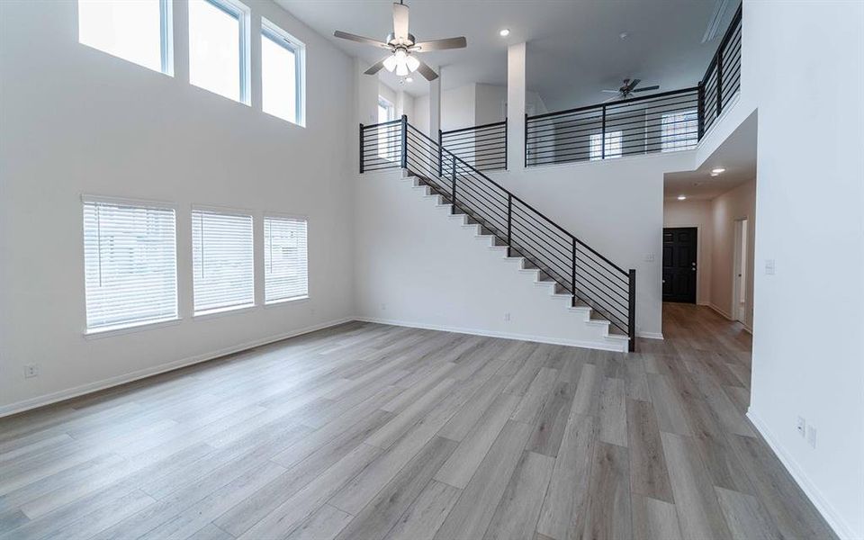 Spacious, unfurnished interior of a new home in Travis Ranch, Forney (Image 12). Spacious, unfurnished interior of a new home in Travis Ranch, Forney (Image 12).