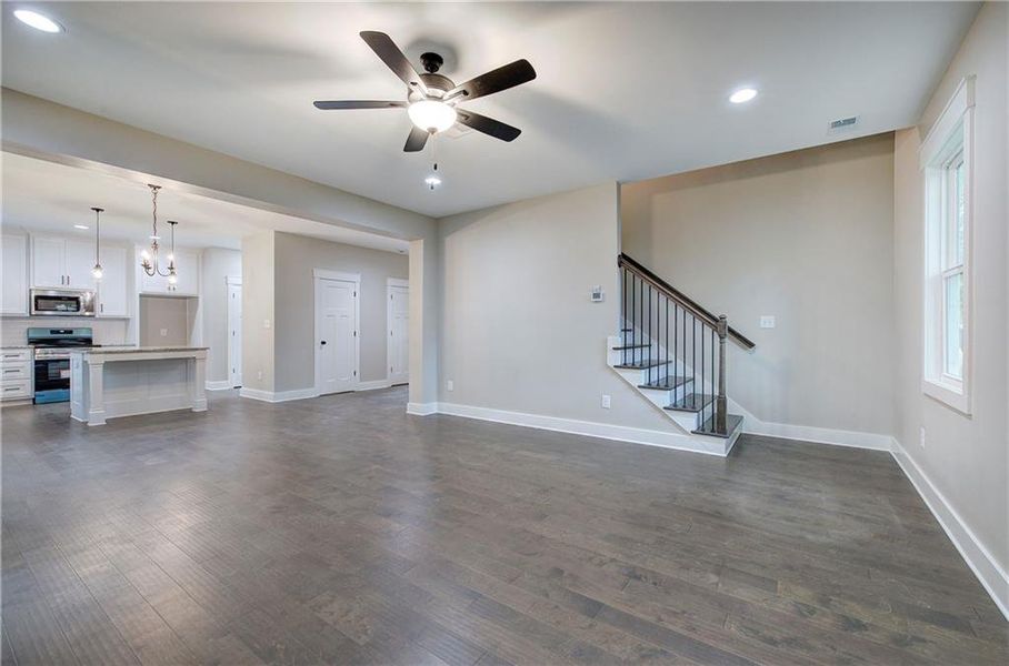 Image 43 of a home in .