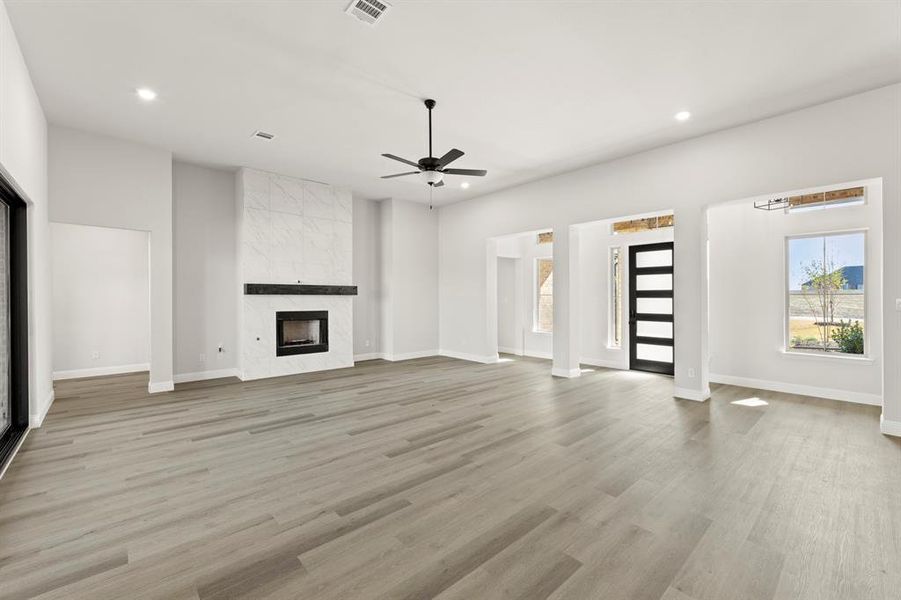 09. 6625 Emerson - Family (2)