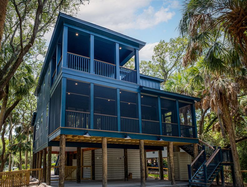Condo located in Edisto Island, SC showcasing its design and architecture (Image 6). Condo located in Edisto Island, SC showcasing its design and architecture (Image 6).
