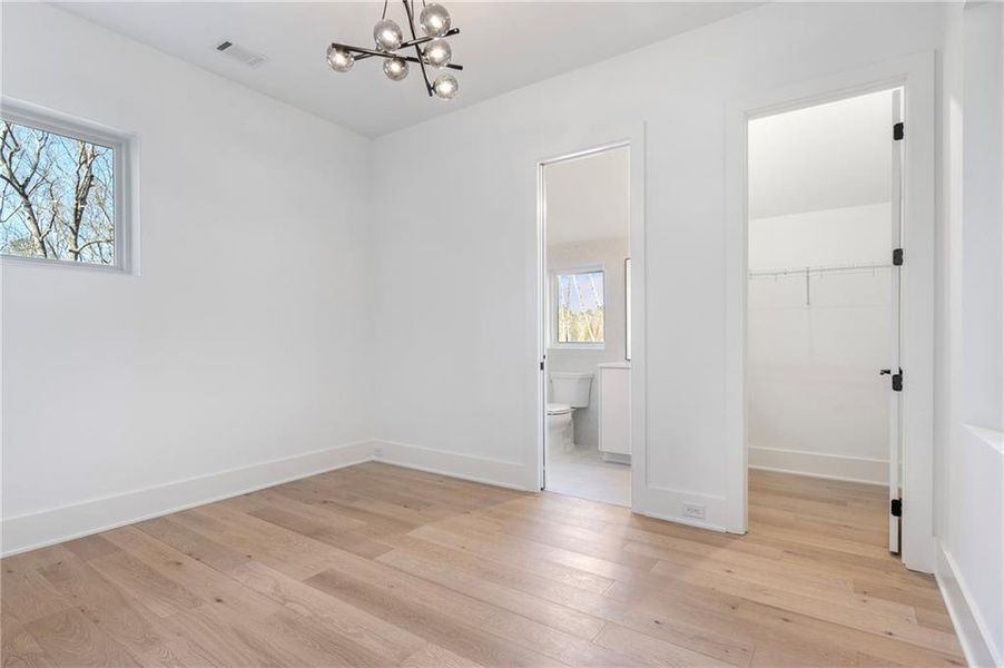 Spacious, unfurnished interior of a new home in Aster, Roswell (Image 56).