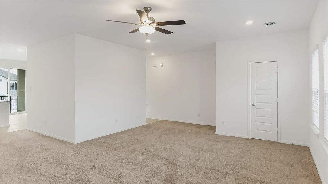 Representative unfurnished interior of a home built from the Rev 2232NC by Saratoga Homes in Aldine Pines, Houston (Image 15). Representative unfurnished interior of a home built from the Rev 2232NC by Saratoga Homes in Aldine Pines, Houston (Image 15).