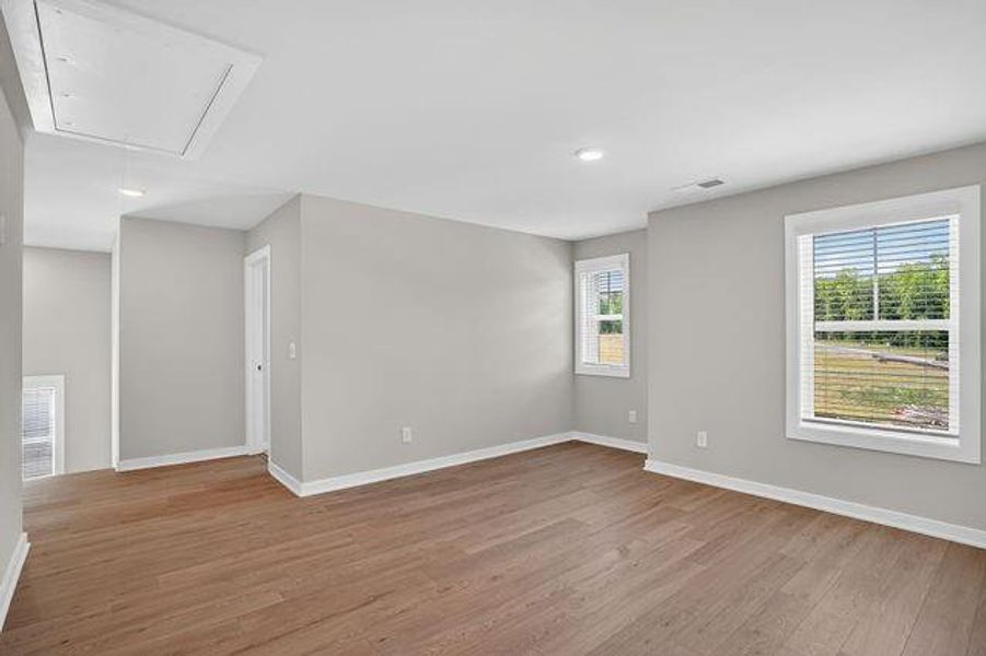 Spacious, unfurnished interior of a new home in Killian Manor at The Adares, Adairsville (Image 14).