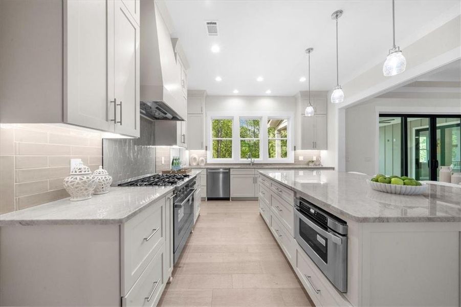 Furnished interior view inside a new home in , Gainesville (Image 15).
