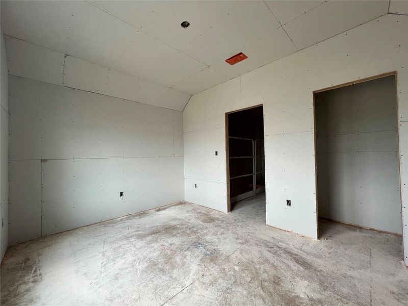 Spacious, unfurnished interior of a new home in Rolling Glen, Hutto (Image 25). Spacious, unfurnished interior of a new home in Rolling Glen, Hutto (Image 25).