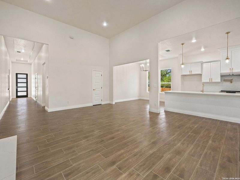 Spacious, unfurnished interior of a new home in , Elmendorf (Image 39).