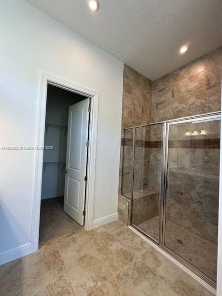 Image 28 of a home in .