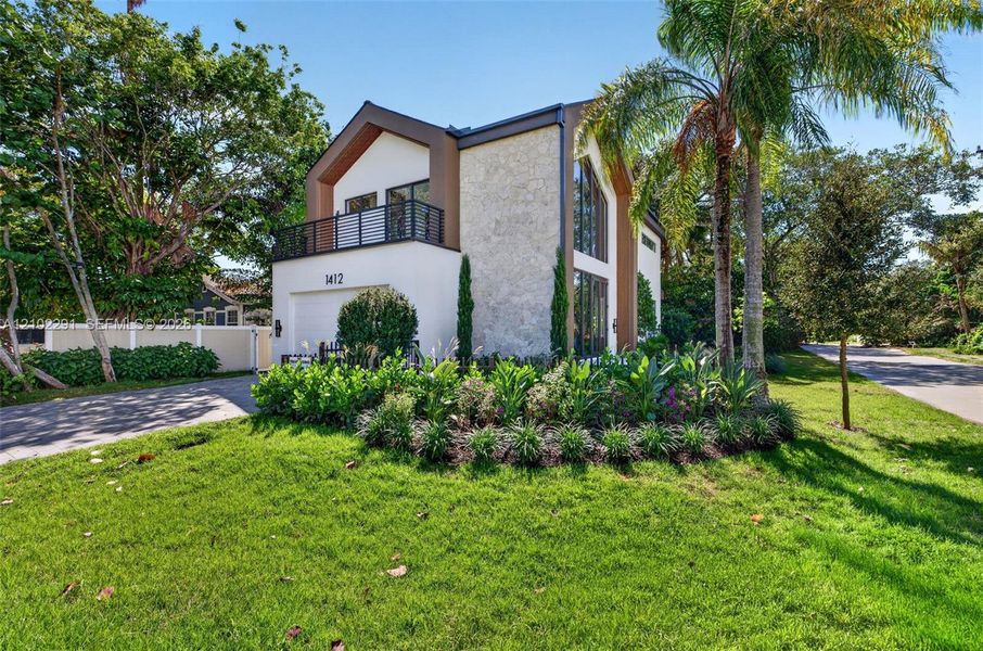 Front exterior of a new home in , Fort Lauderdale, FL, highlighting curb appeal (Image 25). Front exterior of a new home in , Fort Lauderdale, FL, highlighting curb appeal (Image 25).