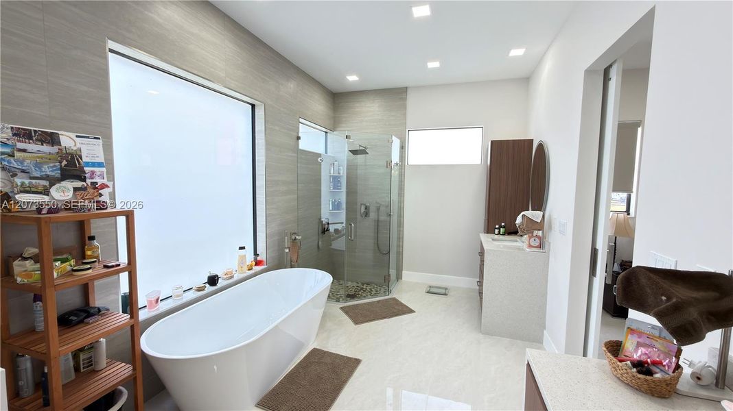 Furnished interior view inside a new home in , Loxahatchee (Image 80).