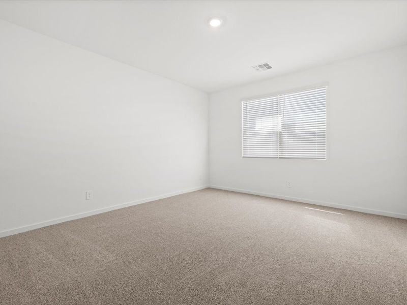 Spacious, unfurnished interior of a new home in Mountain View Estates Reserve Series, Buckeye (Image 16).