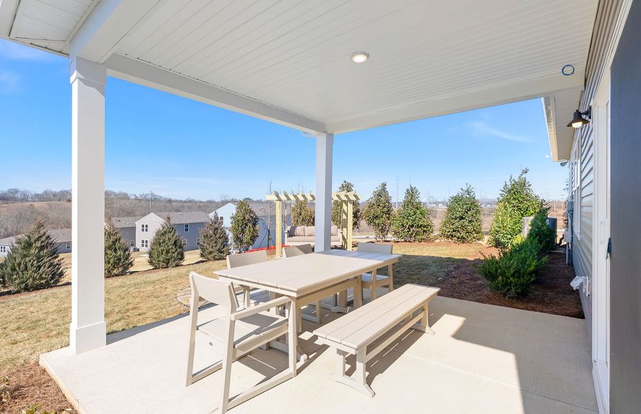 Starling Patio New Home in Columbia TN