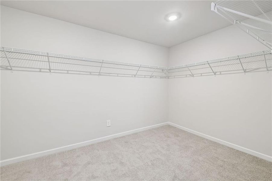 Spacious, unfurnished interior of a new home in Creekside at Oxford Park, Fairburn (Image 57).