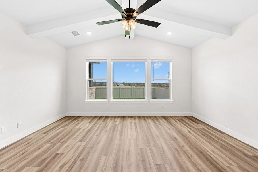 Spacious, unfurnished interior of a new home in Santa Rita Ranch, Liberty Hill (Image 31).