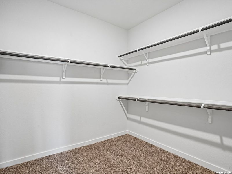 Spacious, unfurnished interior of a new home in , San Antonio (Image 13).