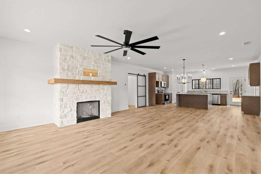 Spacious, unfurnished interior of a new home in , Waco (Image 20).