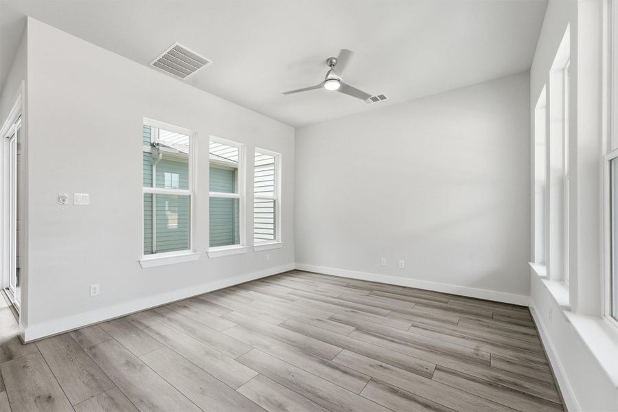 Spacious, unfurnished interior of a new home in Two Step Farm, Montgomery (Image 12). Spacious, unfurnished interior of a new home in Two Step Farm, Montgomery (Image 12).