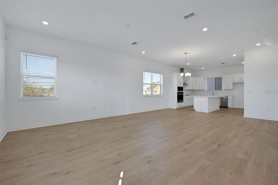Spacious, unfurnished interior of a new home in , St. Cloud (Image 21).
