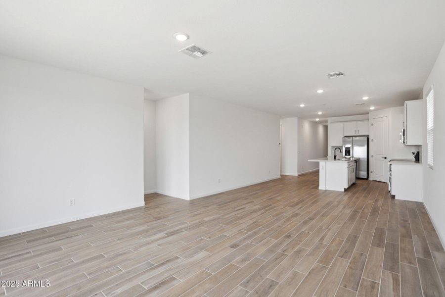 5-web-or-mls-La Senda Dr W-S0307-005