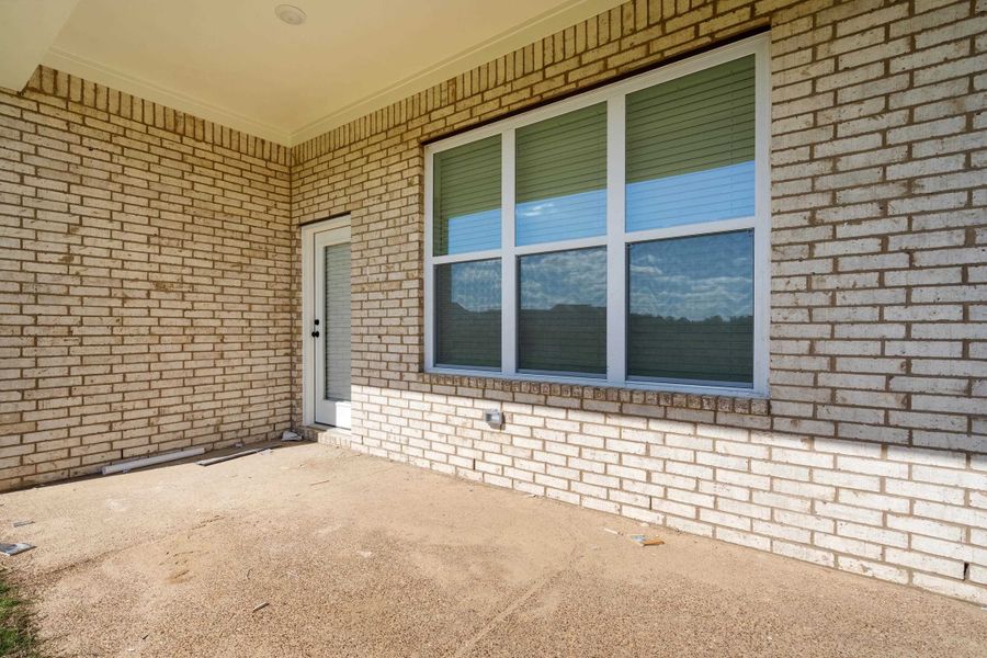 Exterior details and patio area of a home in Amherst, Cordova (Image 4).